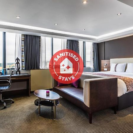 Livin' Serviced Apartments Watford  Buitenkant foto