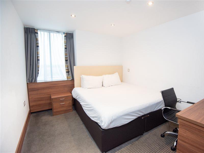 Livin' Serviced Apartments Watford  Buitenkant foto