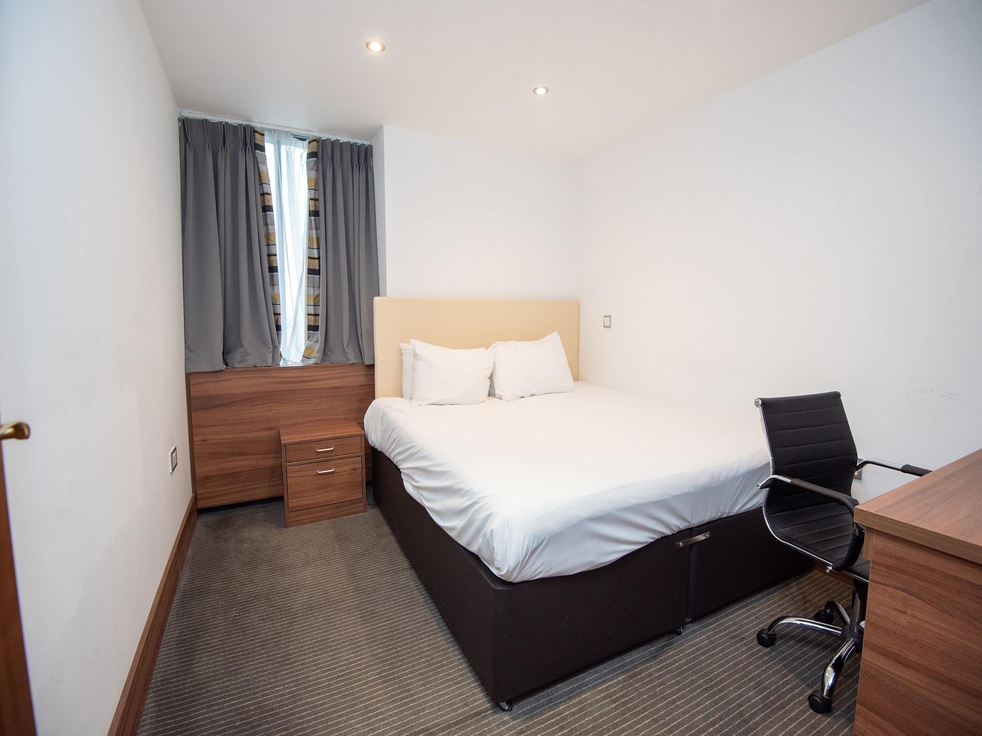 Livin' Serviced Apartments Watford  Buitenkant foto