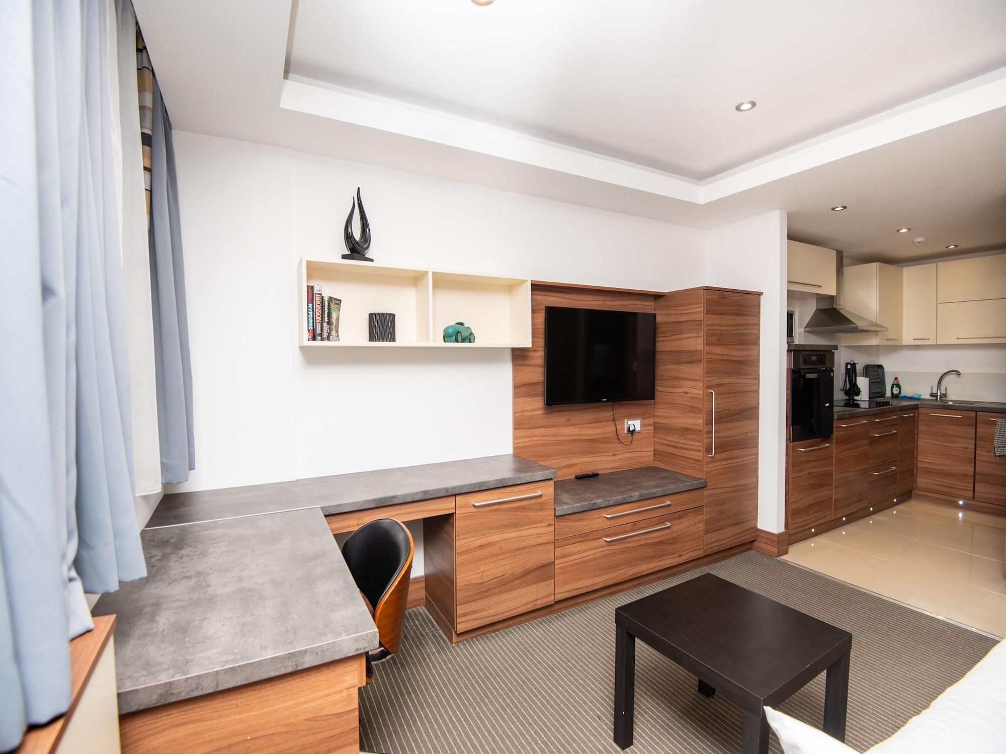 Livin' Serviced Apartments Watford  Buitenkant foto