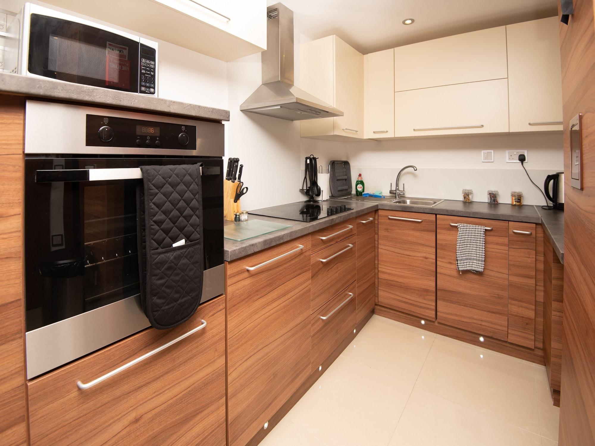 Livin' Serviced Apartments Watford  Buitenkant foto