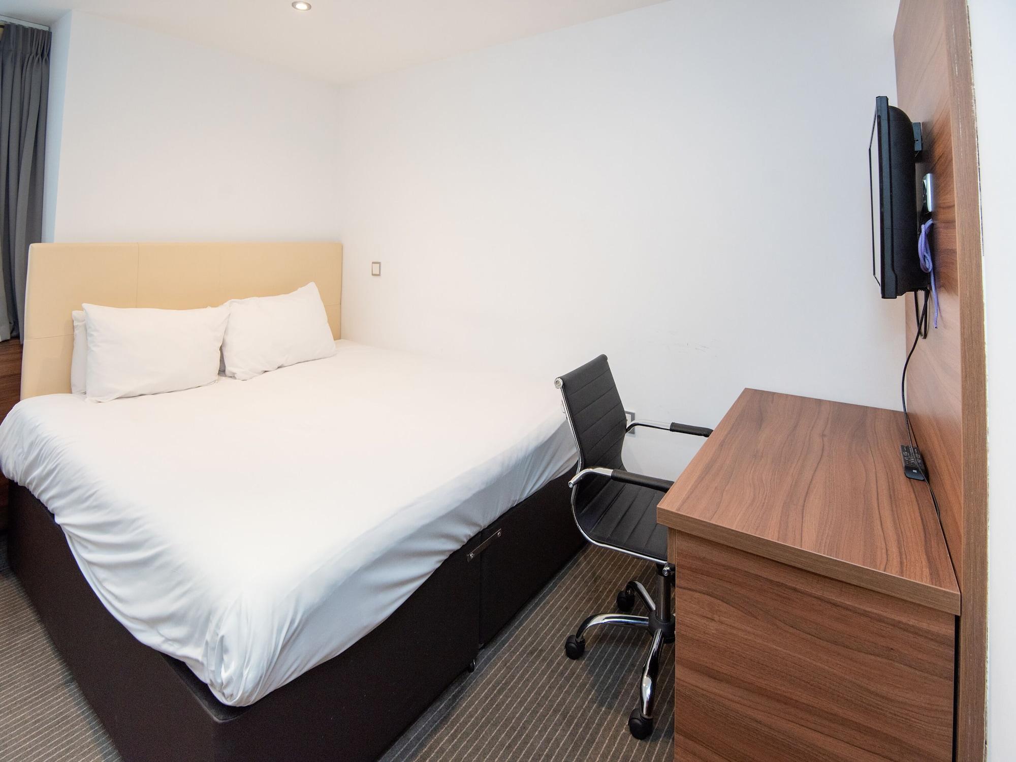 Livin' Serviced Apartments Watford  Buitenkant foto