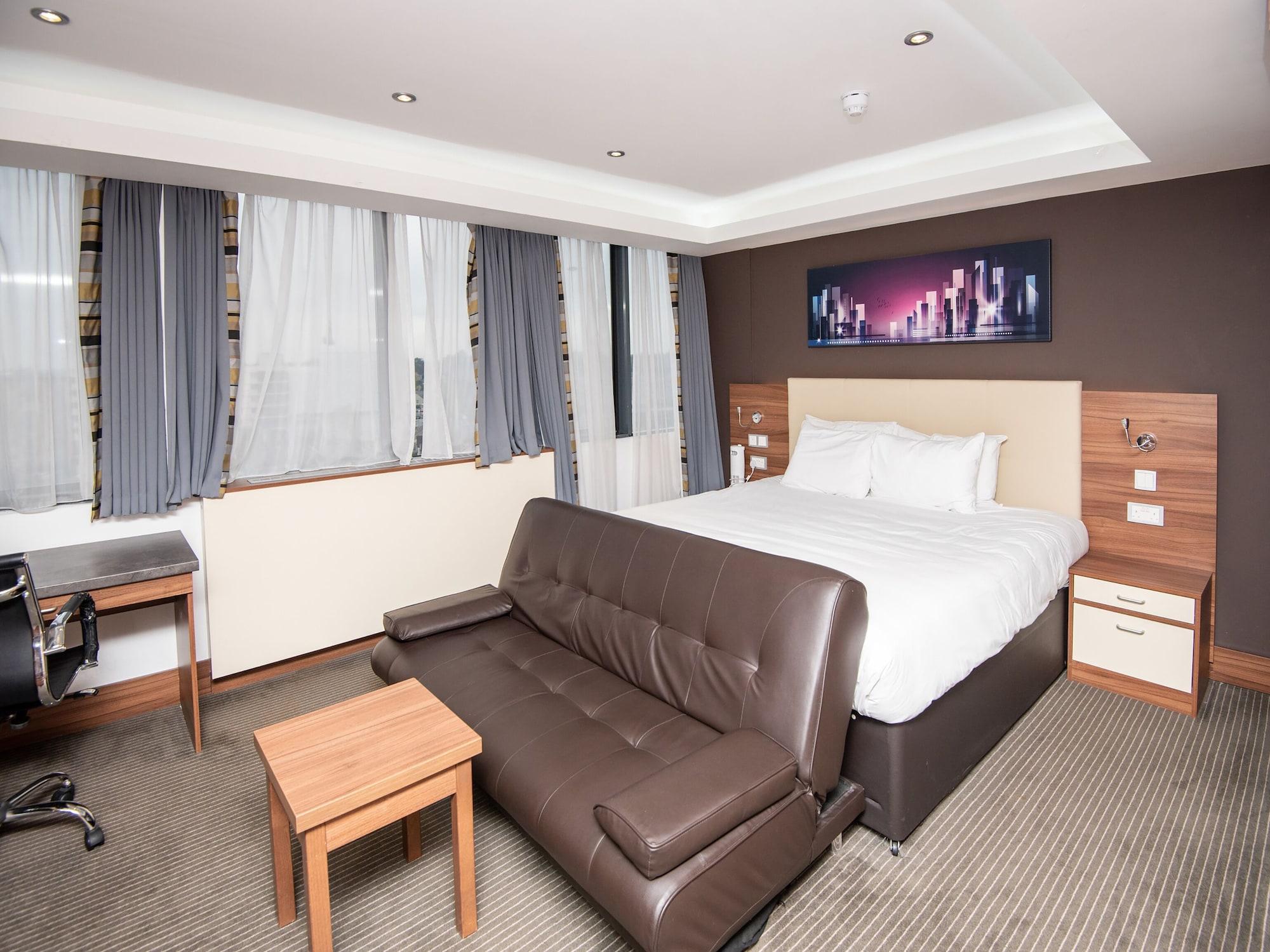Livin' Serviced Apartments Watford  Buitenkant foto