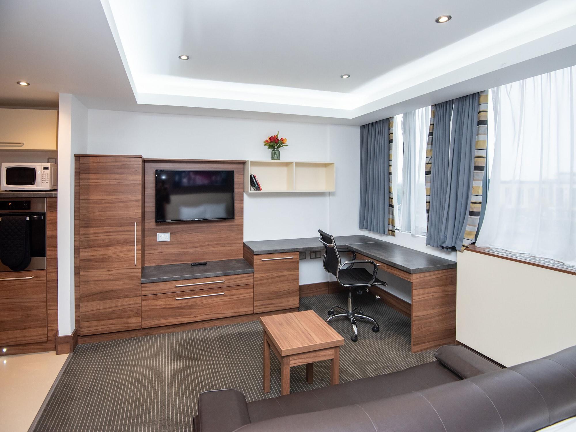 Livin' Serviced Apartments Watford  Buitenkant foto