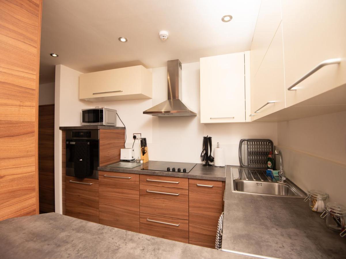 Livin' Serviced Apartments Watford  Buitenkant foto